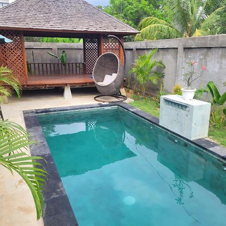 Villa Niang Ando ลาบวนบาโจ ภายนอก รูปภาพ