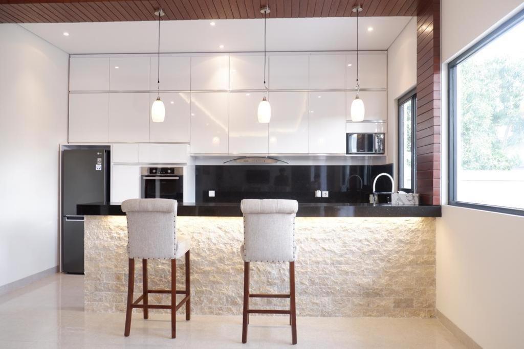 Villa Niang Ando ลาบวนบาโจ ห้อง รูปภาพ